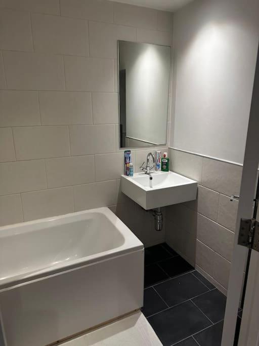 Amazing 2Bed2Bath Edgeware Leilighet London Eksteriør bilde